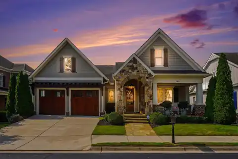 288 Walnut Path SW, Marietta, Georgia