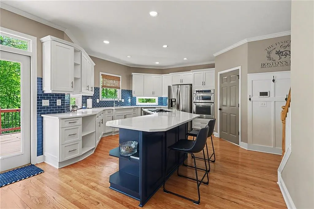 363 Woodbrook Crest