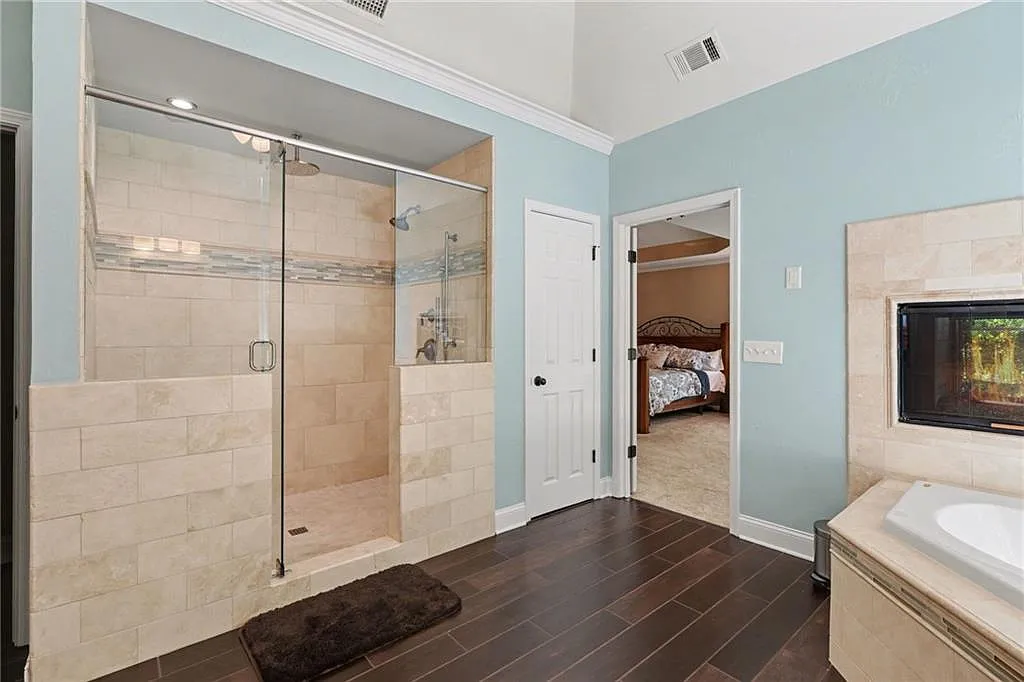 363 Woodbrook Crest
